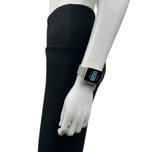 Smart Watch Grey Strap FCC ID 2AHFT228‎